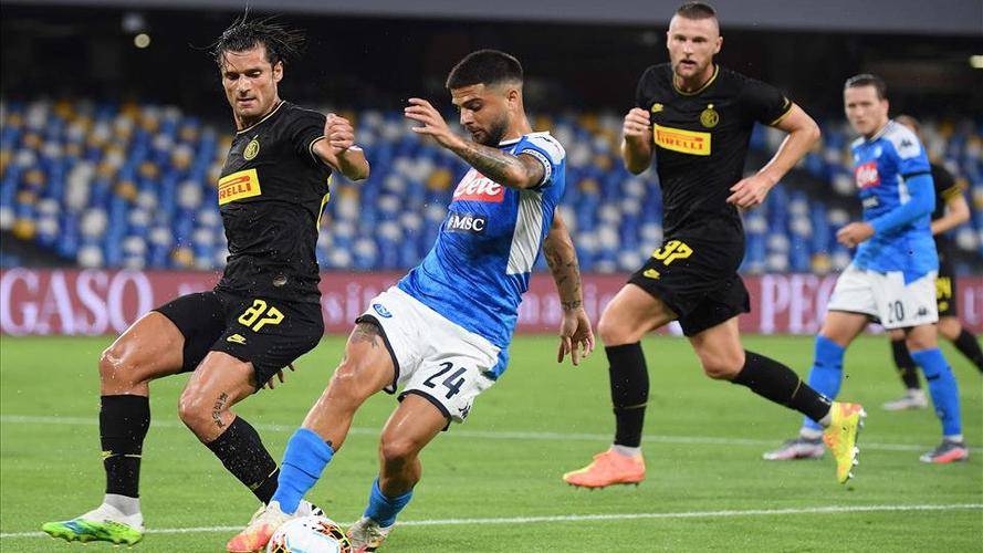 首局比赛 首局比赛