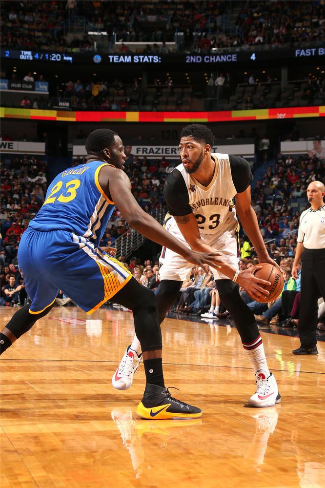 社交媒体上 社交媒体上