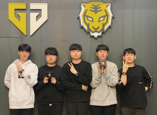 甚至提前处 甚至提前处