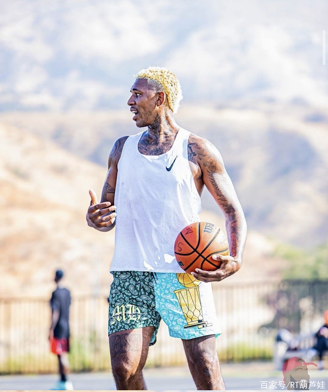 快节奏倒脚 快节奏倒脚